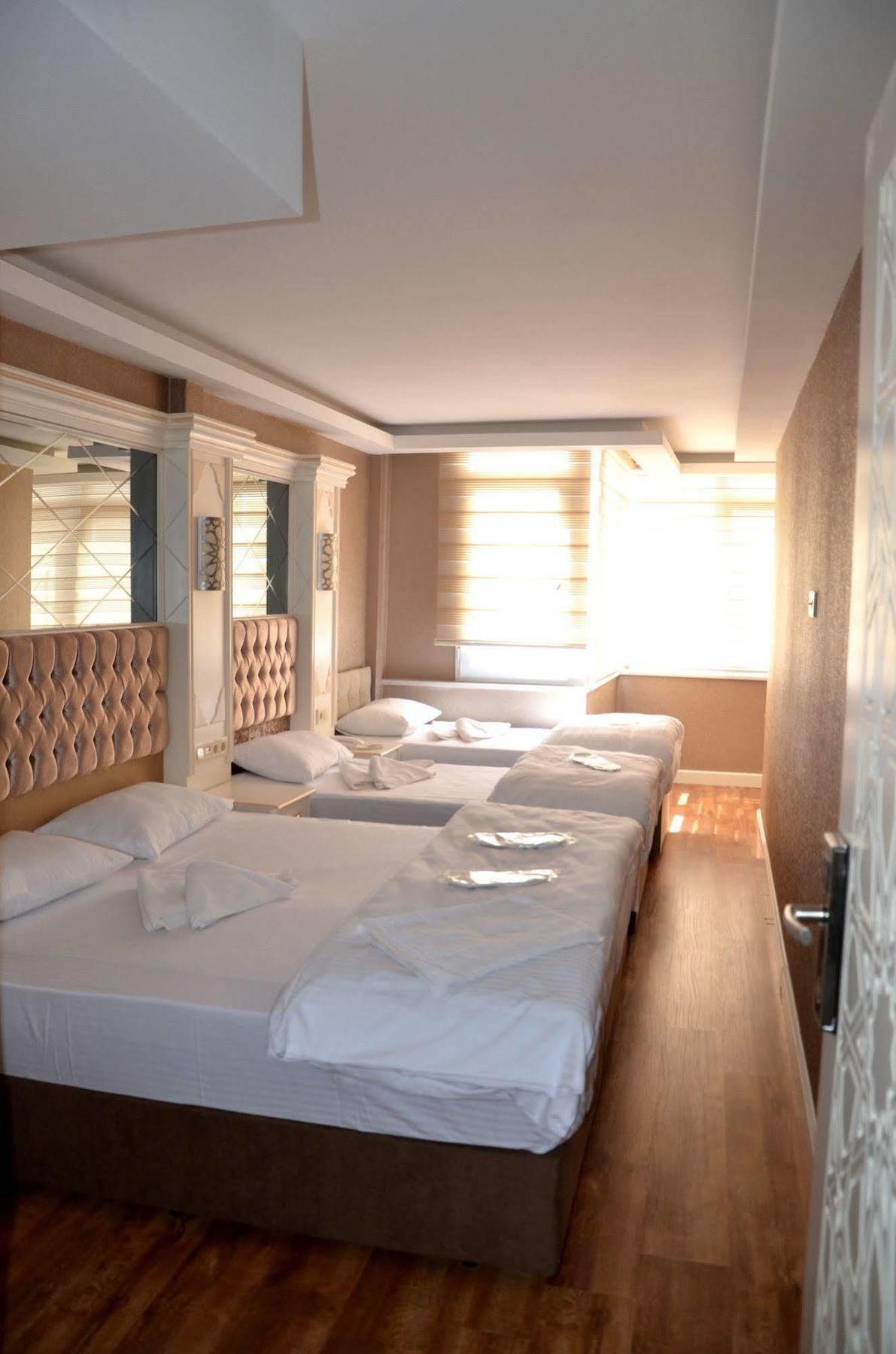 Sun Comfort Hotel Istanboel Buitenkant foto