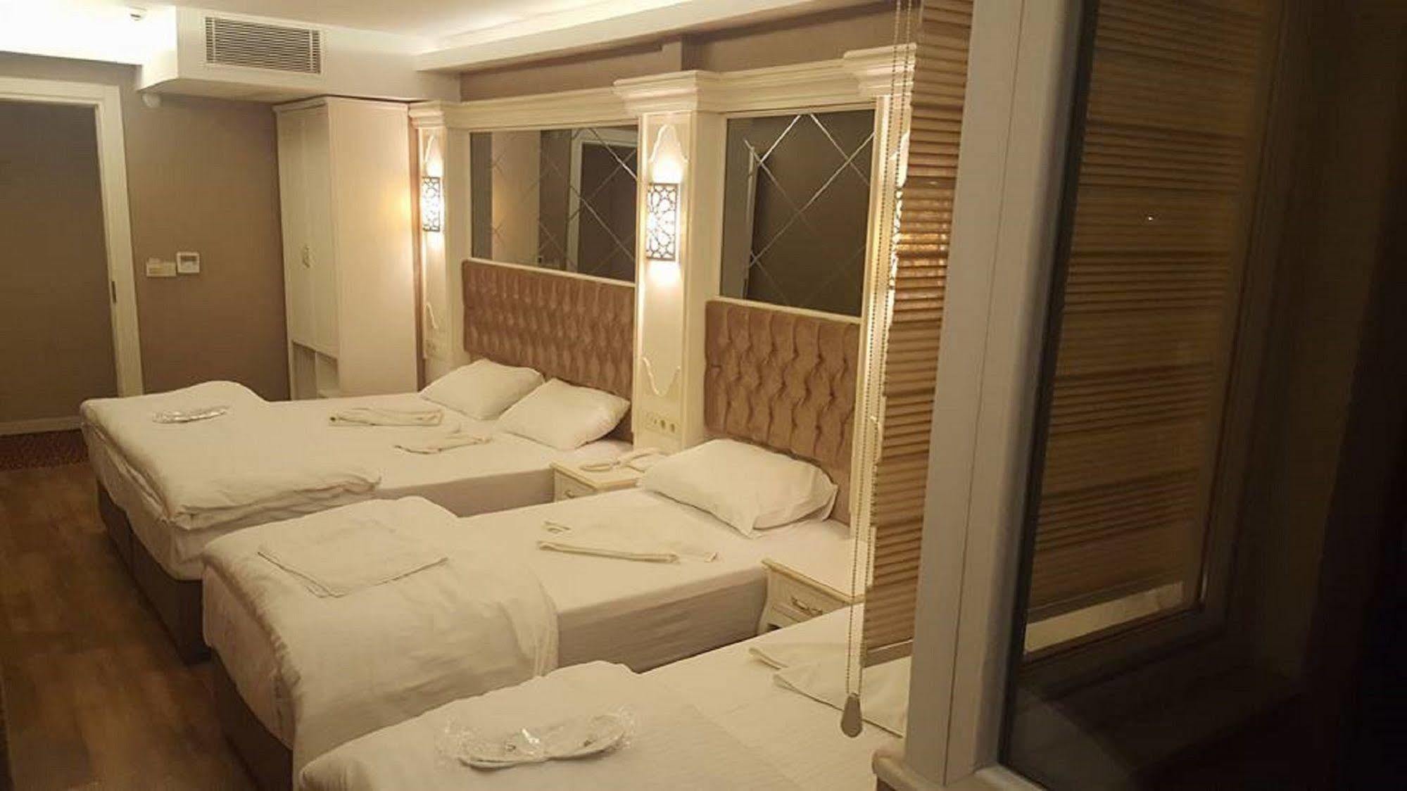 Sun Comfort Hotel Istanboel Buitenkant foto