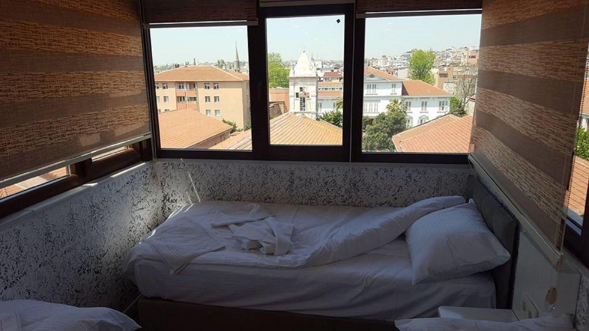 Sun Comfort Hotel Istanboel Buitenkant foto